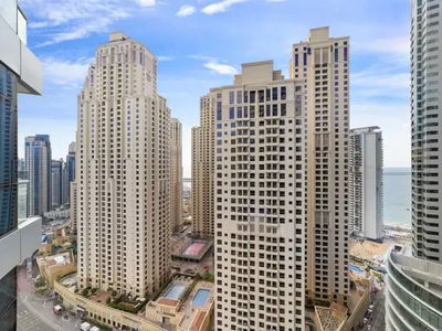 Жилье в Dubai, United Arab Emirates  Жилье в Dubai, United Arab Emirates