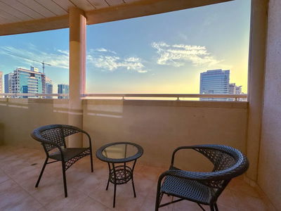 Gehäuse In Ar Ruways, United Arab Emirates  Gehäuse In Ar Ruways, United Arab Emirates