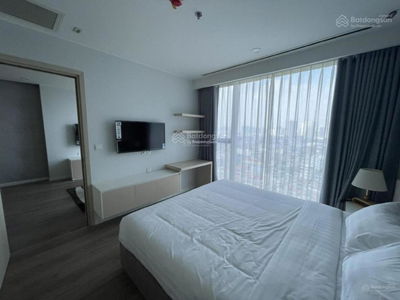 The Golden Palm Le Van Luong, Vietnam The Golden Palm Le Van Luong, Vietnam