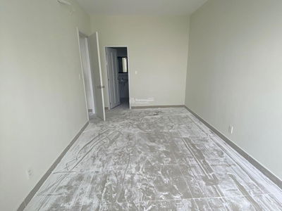 Topaz Elite, Vietnam Topaz Elite, Vietnam