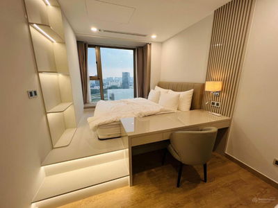 The Peak, Vietnam  The Peak, Vietnam