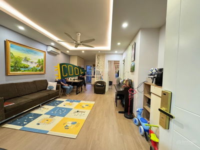 Tran Hoa Street, Vietnam  Tran Hoa Street, Vietnam