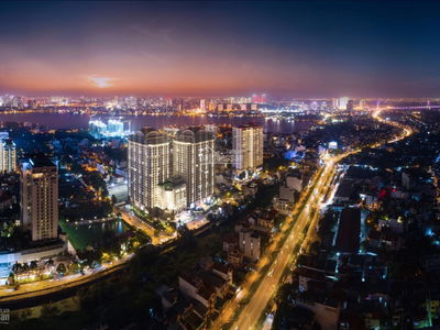 D'. Le Roi Soleil - Quang An, Vietnam D'. Le Roi Soleil - Quang An, Vietnam