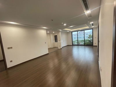 93 Lang Ha, Vietnam 93 Lang Ha, Vietnam