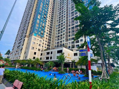 Charm City, Vietnam Charm City, Vietnam