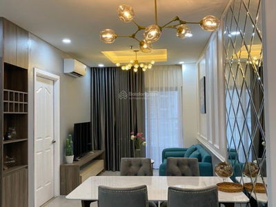 The Monarchy, Vietnam  The Monarchy, Vietnam