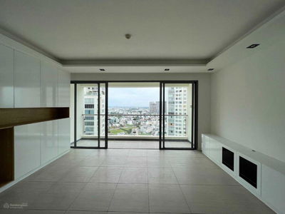 Diamond Island, Vietnam Diamond Island, Vietnam