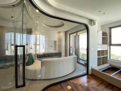 The Peak, Vietnam The Peak, Vietnam