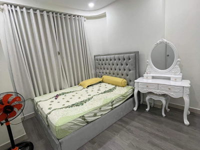 Topaz Elite, Vietnam Topaz Elite, Vietnam