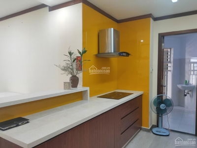 Hoang Anh Thanh Binh, Vietnam Hoang Anh Thanh Binh, Vietnam