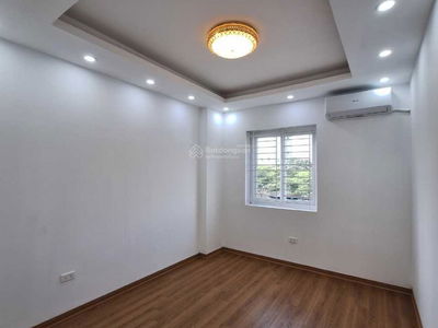 Giang Bien Ward, Vietnam Giang Bien Ward, Vietnam