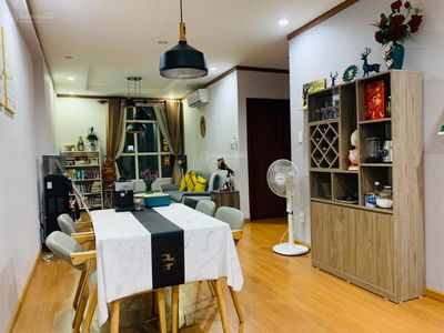 Hoang Anh Thanh Binh, Vietnam Hoang Anh Thanh Binh, Vietnam