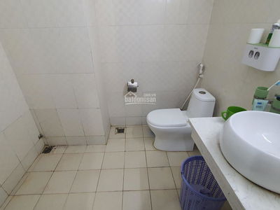 Le Hong Phong Street, Vietnam  Le Hong Phong Street, Vietnam