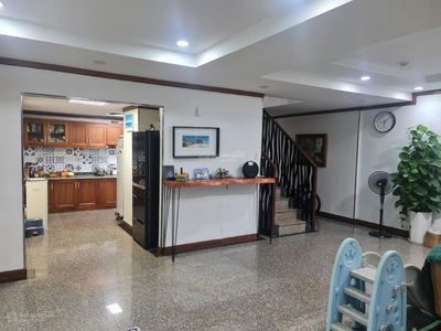 Hoang Anh Gold House, Vietnam Hoang Anh Gold House, Vietnam