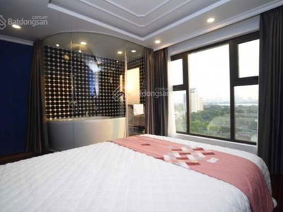 D'. Le Roi Soleil, Vietnam D'. Le Roi Soleil, Vietnam