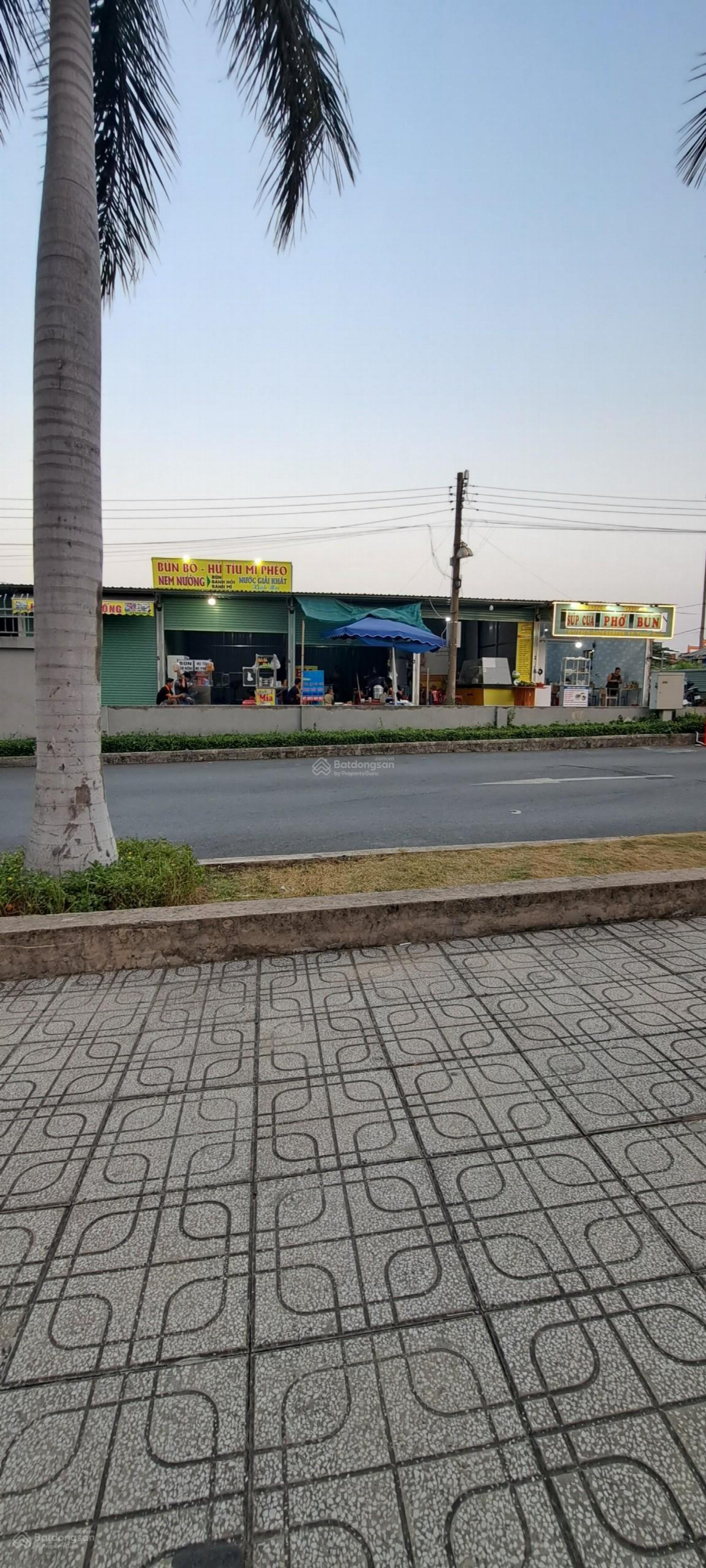 Hanoi Highway, Vietnam Hanoi Highway, Vietnam