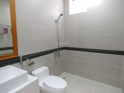 Him Lam Riverside, Vietnam  Him Lam Riverside, Vietnam