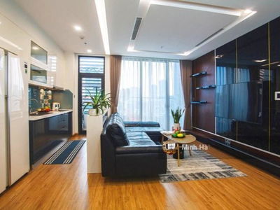 D'. Le Pont D'or - Hoang Cau, Vietnam D'. Le Pont D'or - Hoang Cau, Vietnam