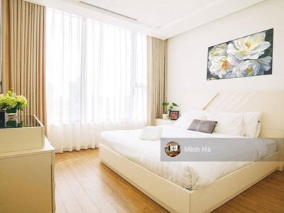 D'. Le Pont D'or - Hoang Cau, Vietnam D'. Le Pont D'or - Hoang Cau, Vietnam