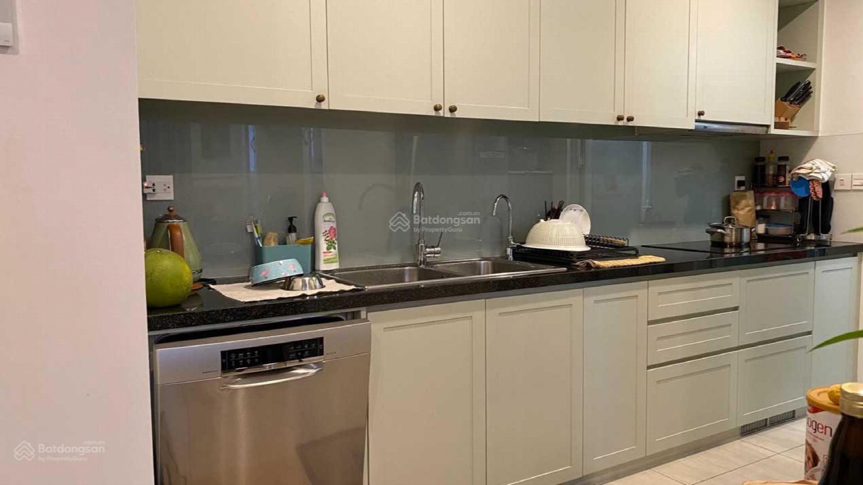 Sadora Sala, Vietnam Sadora Sala, Vietnam