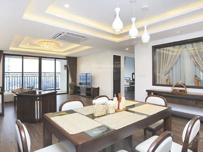 D'. Le Roi Soleil, Vietnam D'. Le Roi Soleil, Vietnam