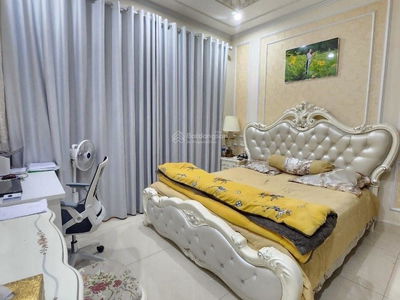 Gold Tower, Vietnam Gold Tower, Vietnam