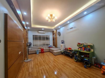 Nguyen Thai Hoc Street, Vietnam Nguyen Thai Hoc Street, Vietnam