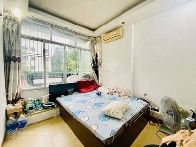 Tran Hung Dao Street, Vietnam Tran Hung Dao Street, Vietnam