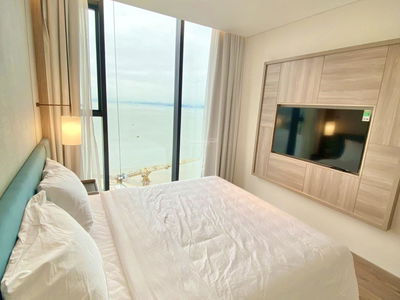 A La Carte Ha Long Bay Project, Vietnam A La Carte Ha Long Bay Project, Vietnam