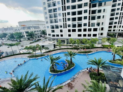 Charm City, Vietnam Charm City, Vietnam