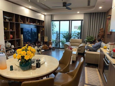 Gold Tower, Vietnam  Gold Tower, Vietnam