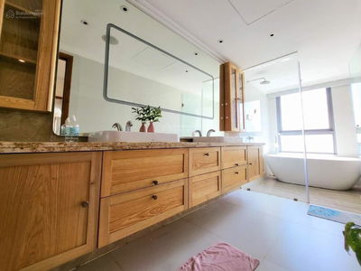 Diamond Island, Vietnam Diamond Island, Vietnam