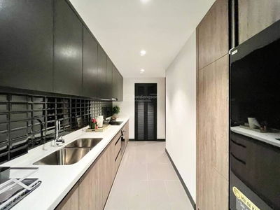 Of The Sun, Vietnam Of The Sun, Vietnam