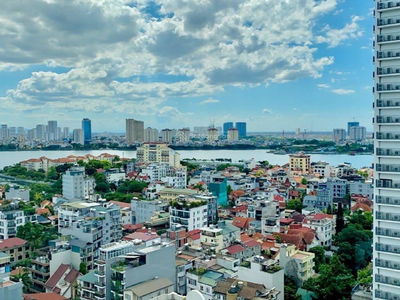 D'. Le Roi Soleil, Vietnam D'. Le Roi Soleil, Vietnam