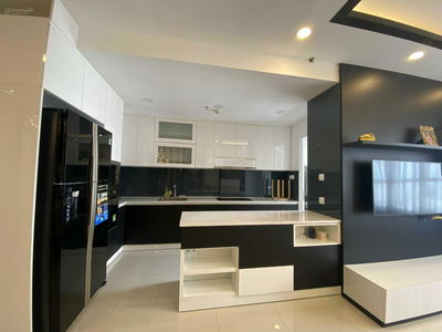 Sunrise City, Vietnam Sunrise City, Vietnam