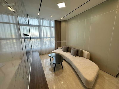 The Monarchy Project, Vietnam The Monarchy Project, Vietnam