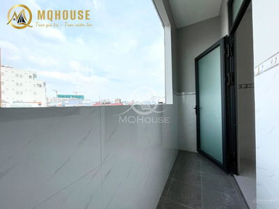 Au Co Street, Vietnam Au Co Street, Vietnam