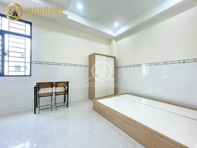 Au Co Street, Vietnam Au Co Street, Vietnam