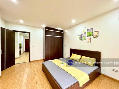 Lac Long Quan Street, Vietnam  Lac Long Quan Street, Vietnam