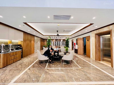 Hong Tien Street, Vietnam Hong Tien Street, Vietnam