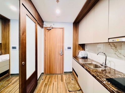 Hong Tien Street, Vietnam Hong Tien Street, Vietnam