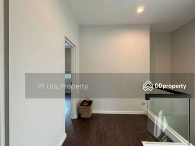 Housing in Ban Ratsada, Thailand Housing in Ban Ratsada, Thailand