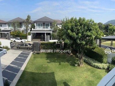 Gehäuse In Ban Ratsada, Thailand Gehäuse In Ban Ratsada, Thailand