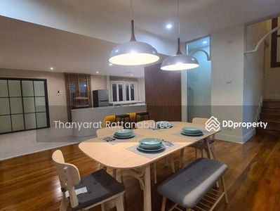 House for rent located between BTS Phrakanong and Ekkamai, Bangkok, Thailand House for rent located between BTS Phrakanong and Ekkamai, Bangkok, Thailand