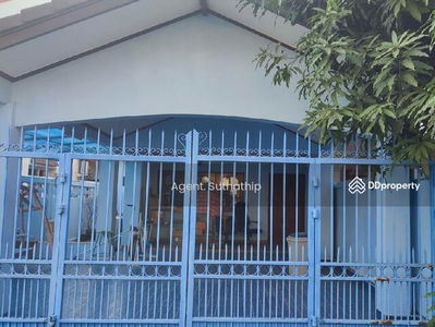 Rangsiya Village, Bangkok, Thailand Rangsiya Village, Bangkok, Thailand