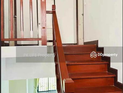 Gehäuse In Kathu, Thailand Gehäuse In Kathu, Thailand