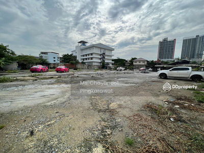 Land Charoen Krung, Bangkok, Thailand Land Charoen Krung, Bangkok, Thailand