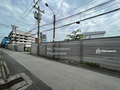 Land Charoen Krung, Bangkok, Thailand Land Charoen Krung, Bangkok, Thailand