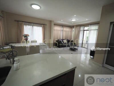 Moobaan Setthasiri Bangna-Wongwaen, Samut Prakan, Thailand Moobaan Setthasiri Bangna-Wongwaen, Samut Prakan, Thailand