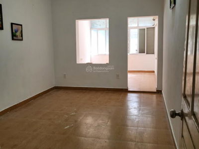 Luong Dinh Cua Street, Vietnam Luong Dinh Cua Street, Vietnam